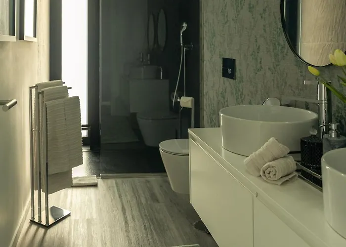 Vietnam House 巴塞卢什